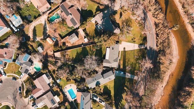 1541 W North Bear Creek Dr, Merced, CA 95348