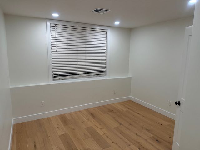 17 School B, Hudson, MA 01749