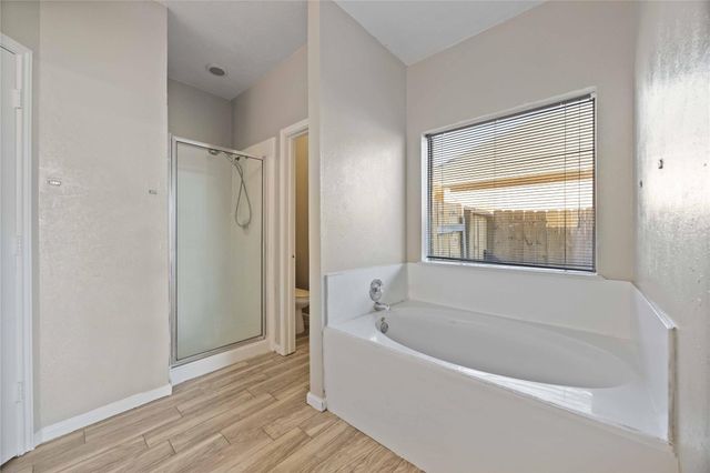 1806 Coretta Court, Fresno, TX 77545