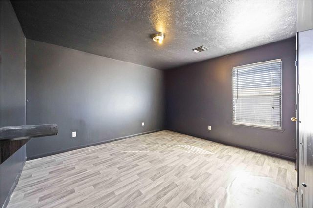 1806 Coretta Court, Fresno, TX 77545