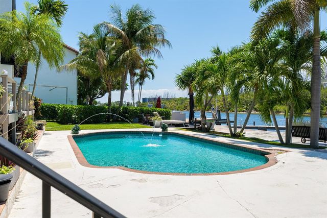 641 NE 19th Avenue, Deerfield Beach, FL 33441