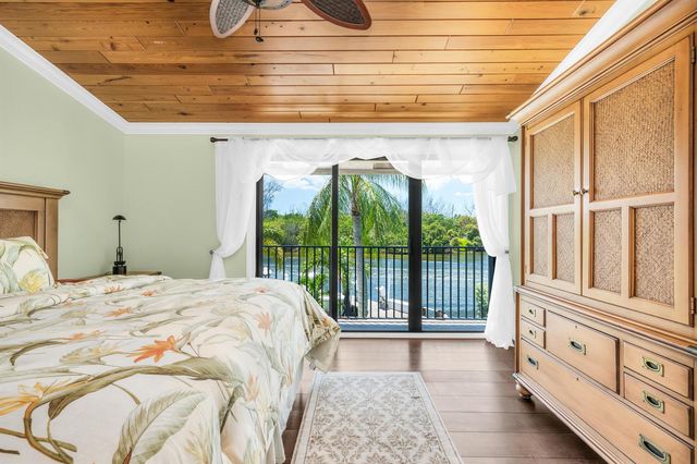 641 NE 19th Avenue, Deerfield Beach, FL 33441