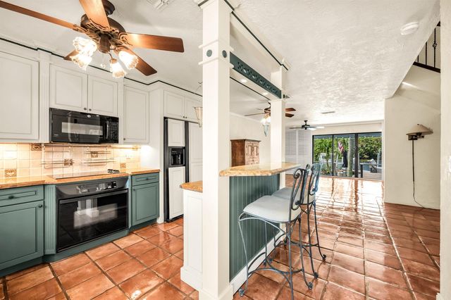 641 NE 19th Avenue, Deerfield Beach, FL 33441