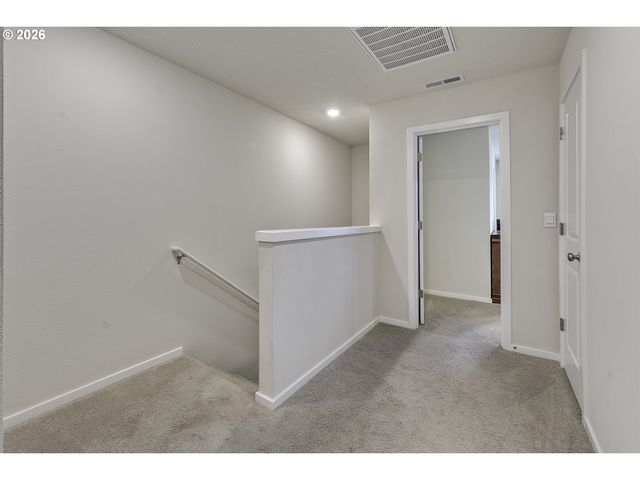 898 N 18TH Ave, Cornelius, OR 97113