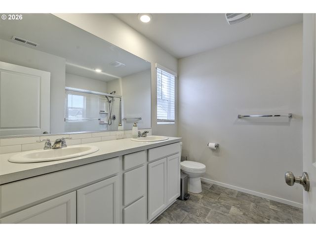 898 N 18TH Ave, Cornelius, OR 97113