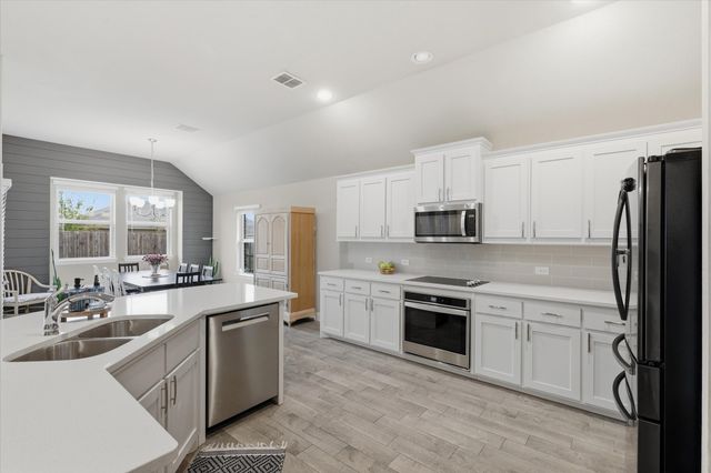 1473 Radecke Road, Krum, TX 76249