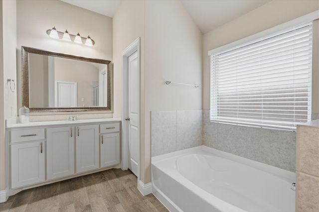 1473 Radecke Road, Krum, TX 76249