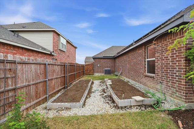 1473 Radecke Road, Krum, TX 76249