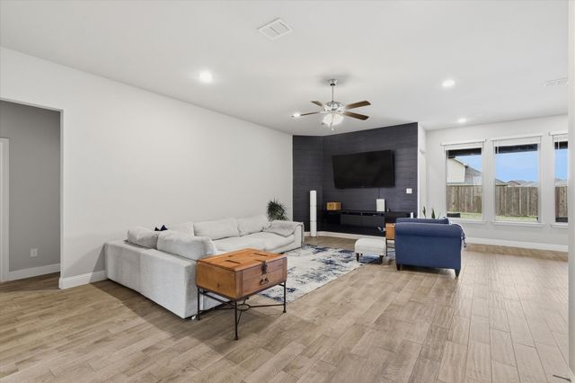 1473 Radecke Road, Krum, TX 76249