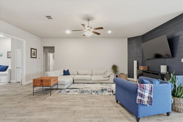 1473 Radecke Road, Krum, TX 76249