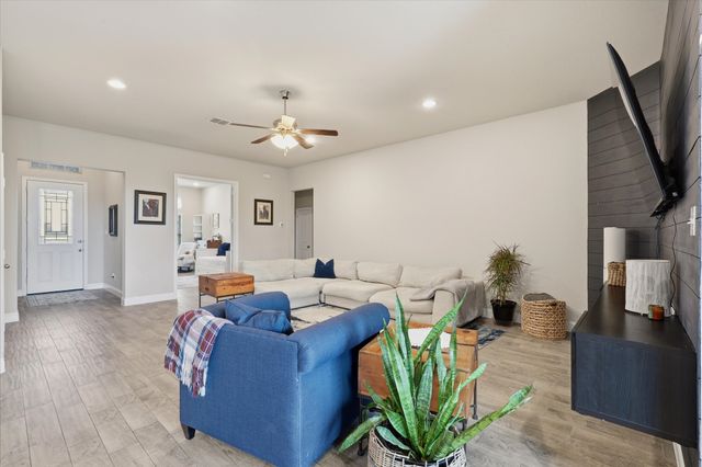 1473 Radecke Road, Krum, TX 76249