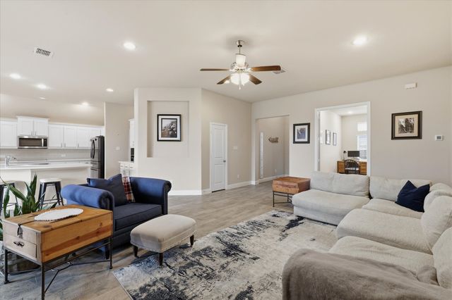 1473 Radecke Road, Krum, TX 76249