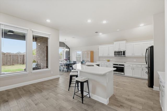1473 Radecke Road, Krum, TX 76249