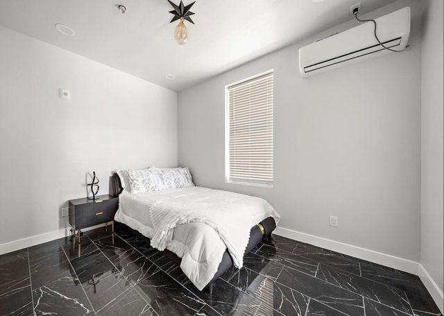 1009 8th St Unit G Street, Galveston, TX 77550