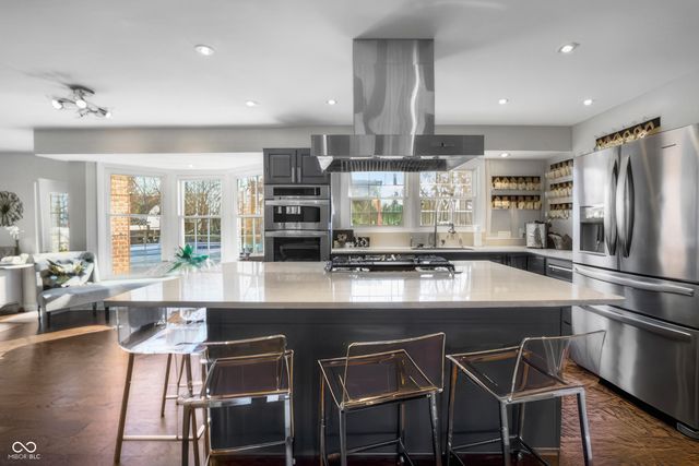 4103 Ridgeway Avenue, Columbus, IN 47203