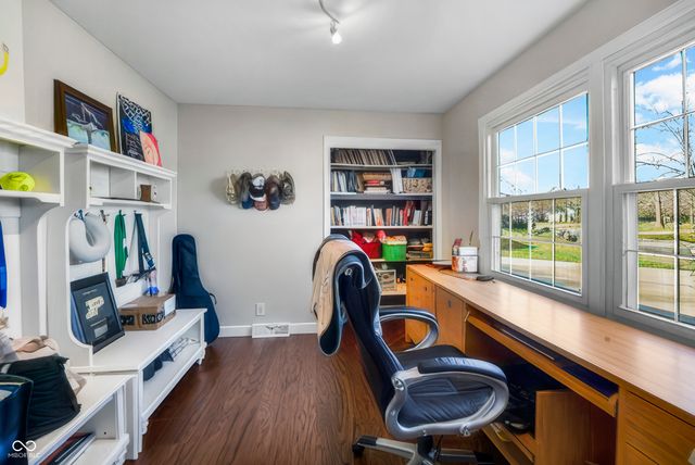 4103 Ridgeway Avenue, Columbus, IN 47203