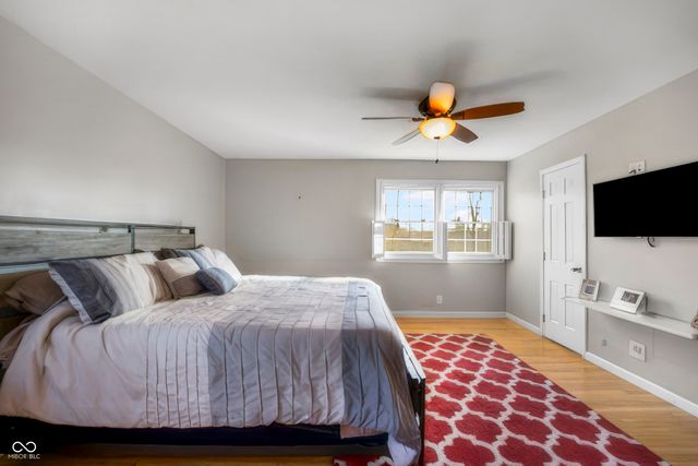 4103 Ridgeway Avenue, Columbus, IN 47203