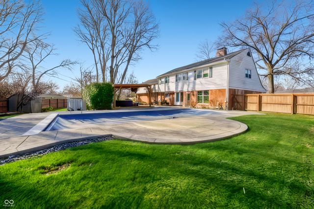 4103 Ridgeway Avenue, Columbus, IN 47203