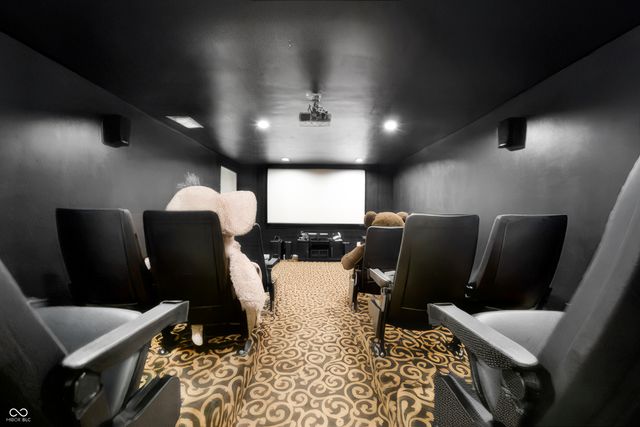 4103 Ridgeway Avenue, Columbus, IN 47203