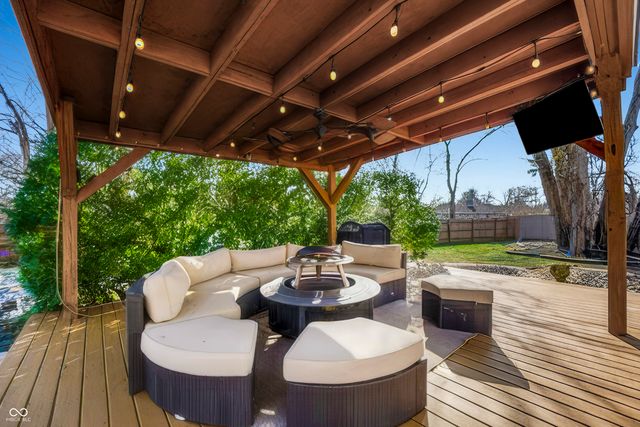 4103 Ridgeway Avenue, Columbus, IN 47203