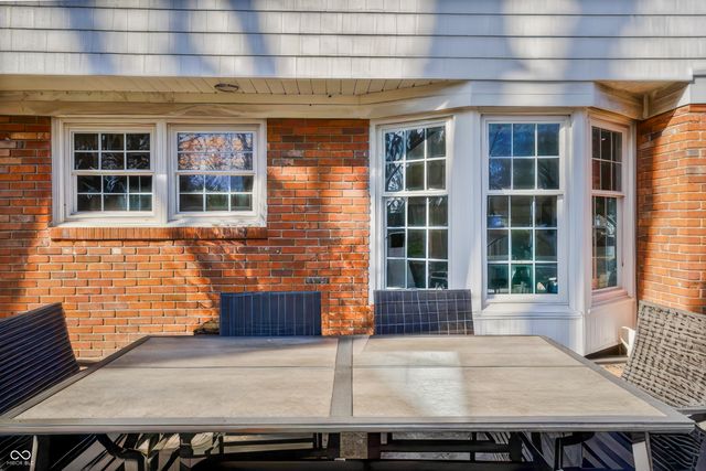 4103 Ridgeway Avenue, Columbus, IN 47203