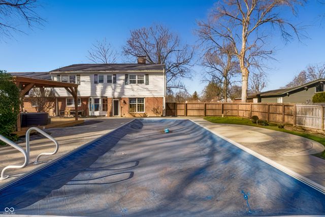 4103 Ridgeway Avenue, Columbus, IN 47203