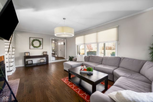 4103 Ridgeway Avenue, Columbus, IN 47203