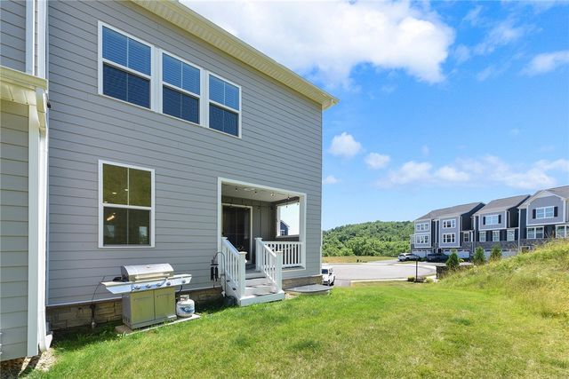 409 Spruce Lane, North Strabane, PA 15317