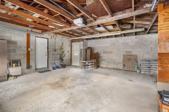 30 Bond Rd, Charlton, MA 01507