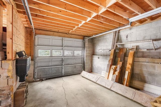 30 Bond Rd, Charlton, MA 01507