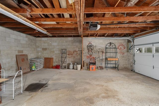 30 Bond Rd, Charlton, MA 01507