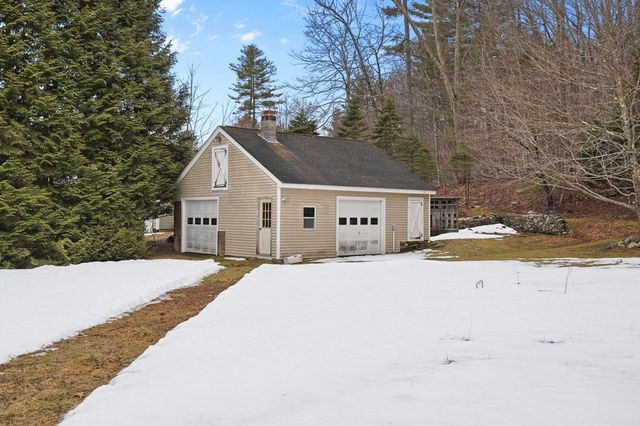 30 Bond Rd, Charlton, MA 01507