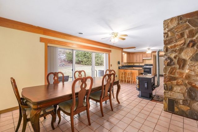 30 Bond Rd, Charlton, MA 01507