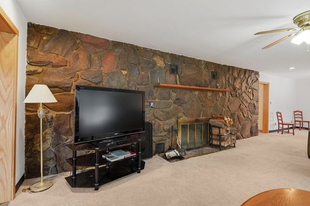 30 Bond Rd, Charlton, MA 01507