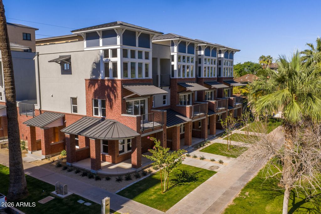 808 N 2ND Avenue, Phoenix, AZ 85003