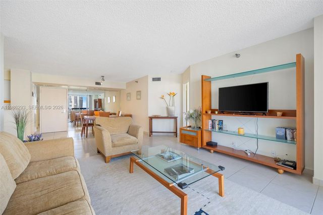 3400 NE 192 Street 1810, Aventura, FL 33180