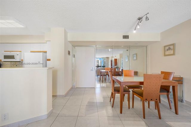 3400 NE 192 Street 1810, Aventura, FL 33180