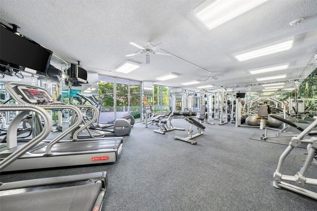 3400 NE 192 Street 1810, Aventura, FL 33180