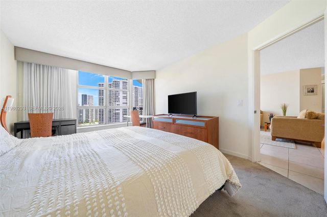 3400 NE 192 Street 1810, Aventura, FL 33180