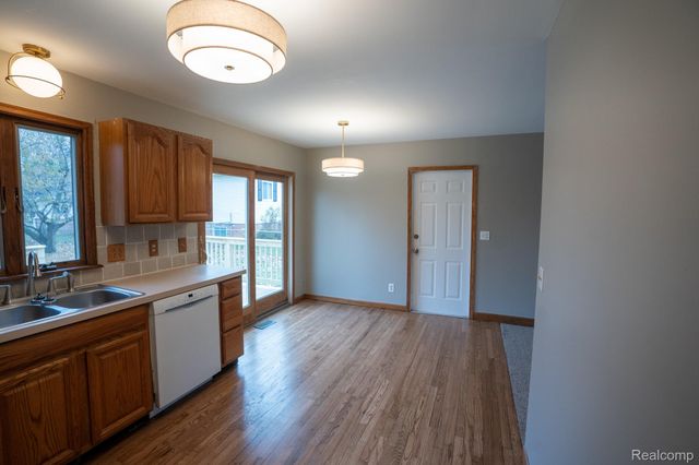 758 South Boulevard W, Rochester Hills, MI 48307