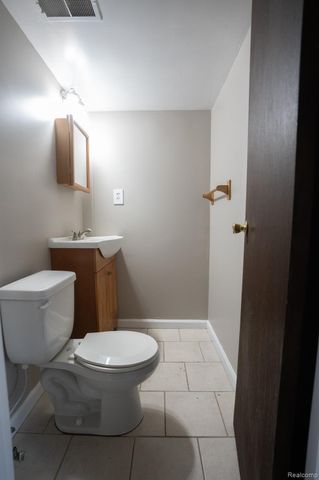 758 South Boulevard W, Rochester Hills, MI 48307