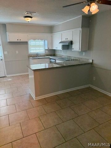 3764 HUNTING CREEK Road, Montgomery, AL 36116