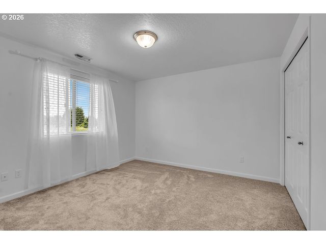 1149 DAHLIA St, Woodburn, OR 97071