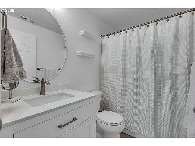 1149 DAHLIA St, Woodburn, OR 97071