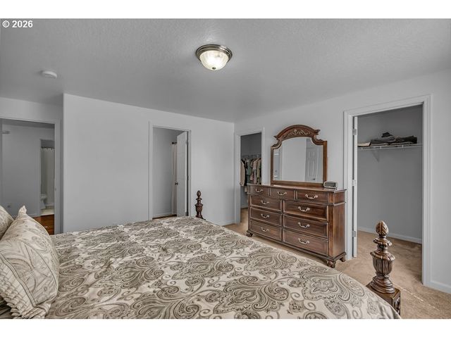 1149 DAHLIA St, Woodburn, OR 97071
