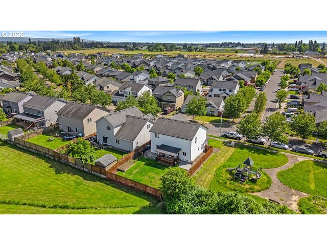 1149 DAHLIA St, Woodburn, OR 97071