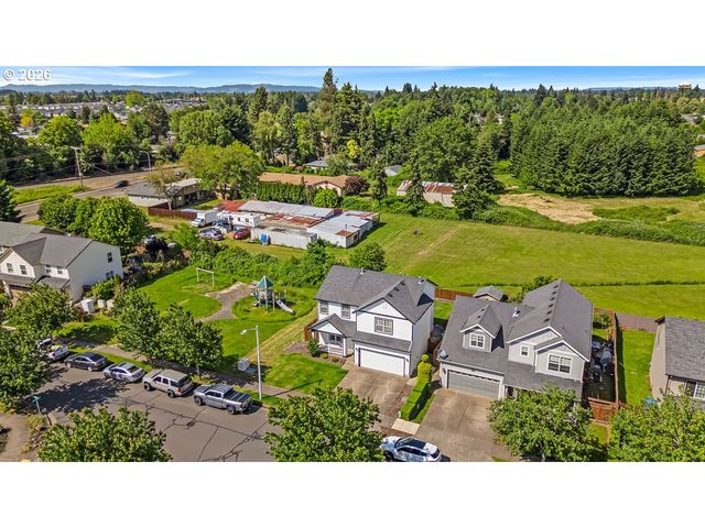 1149 DAHLIA St, Woodburn, OR 97071
