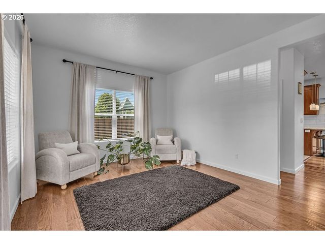 1149 DAHLIA St, Woodburn, OR 97071
