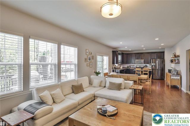 9254 WINDY BUSH Lane, Upper Macungie Twp, PA 18031