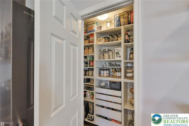 9254 WINDY BUSH Lane, Upper Macungie Twp, PA 18031